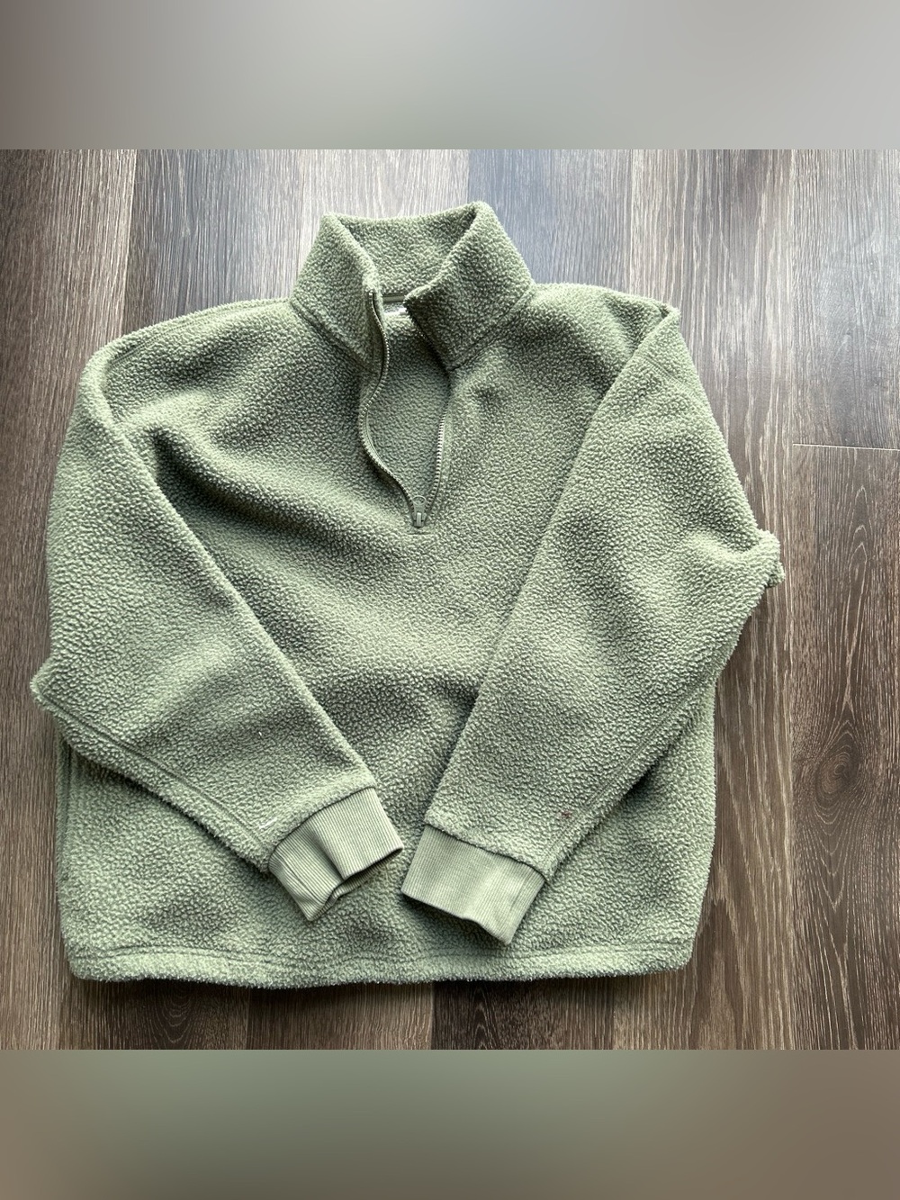 Everlane Quarter zip fleece - sage green